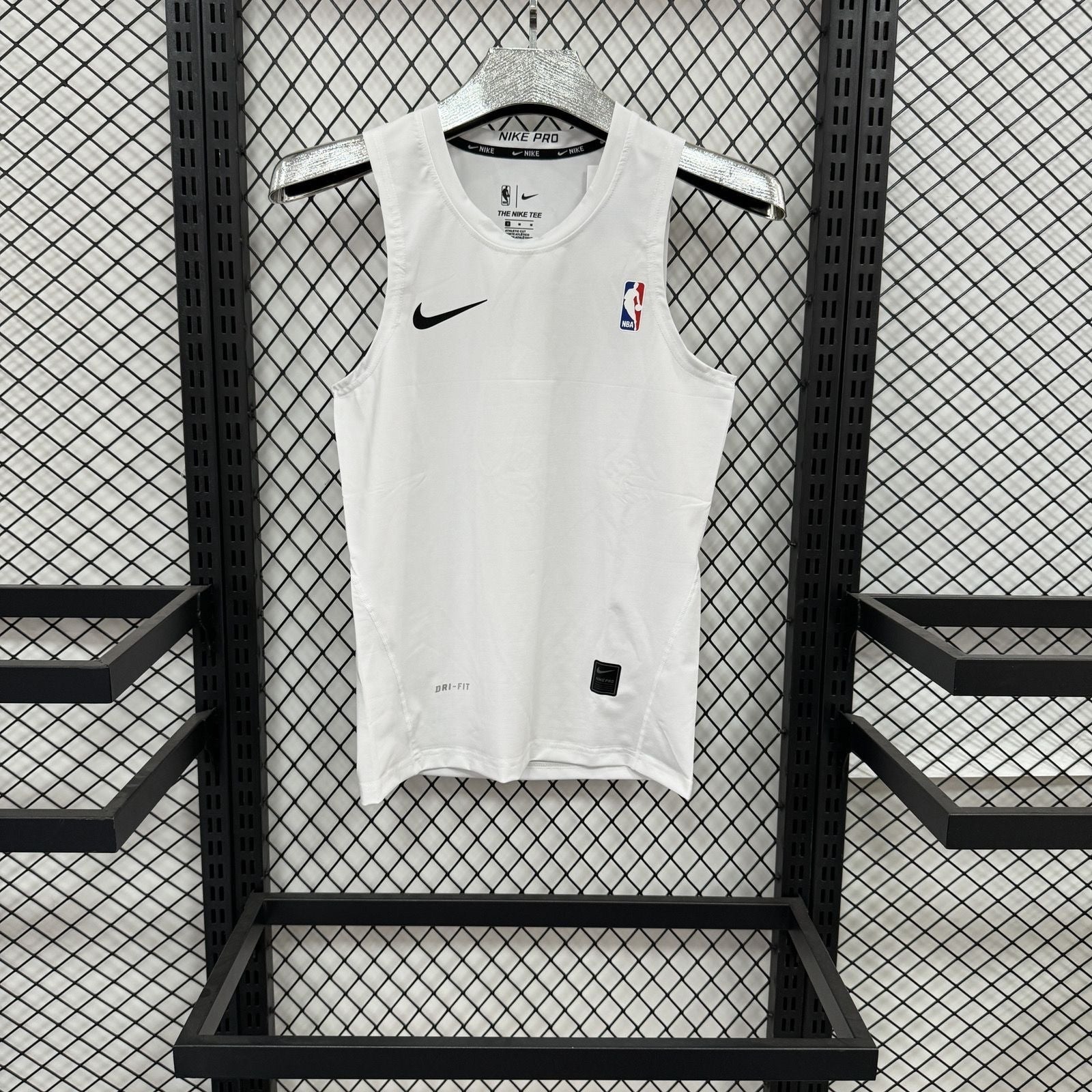 Front view of Warmup Tank Top "Pro" Compression, ideal for pro, by courtkicks.